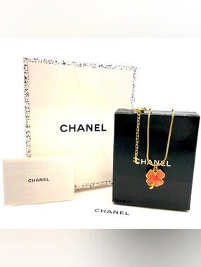CHANEL Coco Mark Clover Pink Gold  Necklace